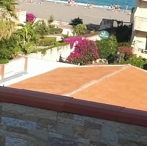 Candida Apartment Giardini Naxos