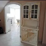 Candida Giardini-Naxos